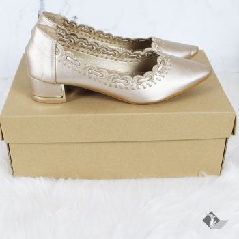 กล่องรองเท้าสีน้ำตาล No.2กล่องรองเท้าสีน้ำตาล No.2