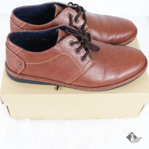 กล่องรองเท้าสีน้ำตาล No.3