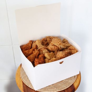 กล่องไก่ทอด สีขาว (Size L)