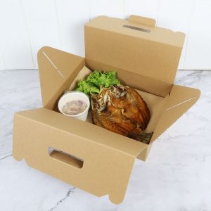 บรรจุภัณฑ์ใส่อาหาร กล่องไดคัทมีหูหิ้ว Size M