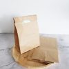 ถุงกระดาษคราฟท์ สีน้ำตาล รุ่นถุงบาง ขนาด 12.5 x 7.8 x 21.7 cm.