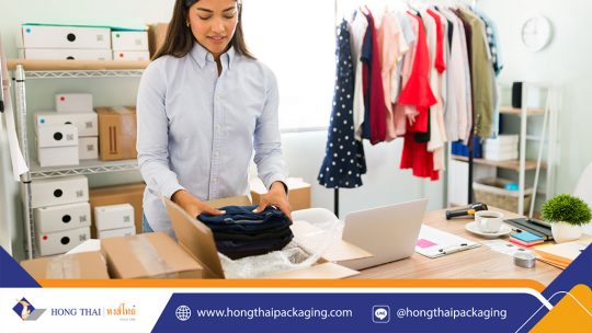 วิธีแพ็คเสื้อผ้าส่งไปรษณีย์-ปก