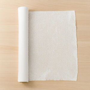 กระดาษรังผึ้งกันกระแทกสีขาว ขนาด 50 CM. ยาว 80 เมตร กระดาษรังผึ้งกันกระแทกสีขาว ขนาด 50 CM. ยาว 80 เมตร