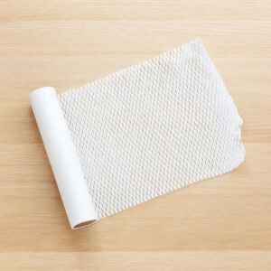 กระดาษรังผึ้งกันกระแทกสีขาว ขนาด 30 CM ยาว 80 เมตร กระดาษรังผึ้งกันกระแทกสีขาว ขนาด 30 CM ยาว 80 เมตร